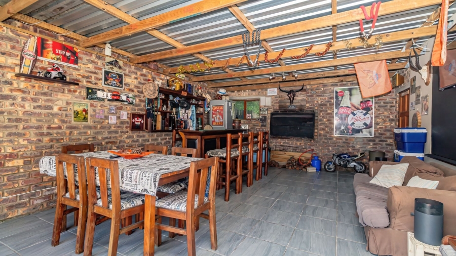 4 Bedroom Property for Sale in Knysna Central Western Cape